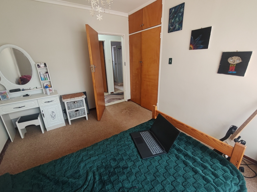 5 Bedroom Property for Sale in Vredenburg Western Cape